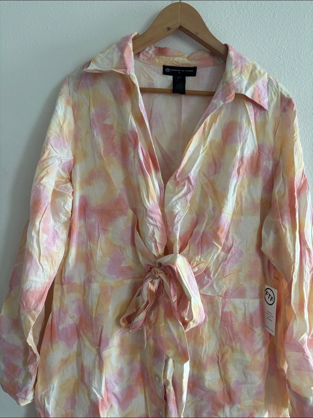Fashion to Figure Pastel Pink Yellow Tie-Front Long Sleeve Dress - Picture 2 of 3
